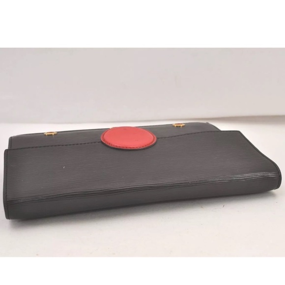 Louis Vuitton LV Black Épi Hublot Clutch Bag with COA  EUC - Picture 8 of 17